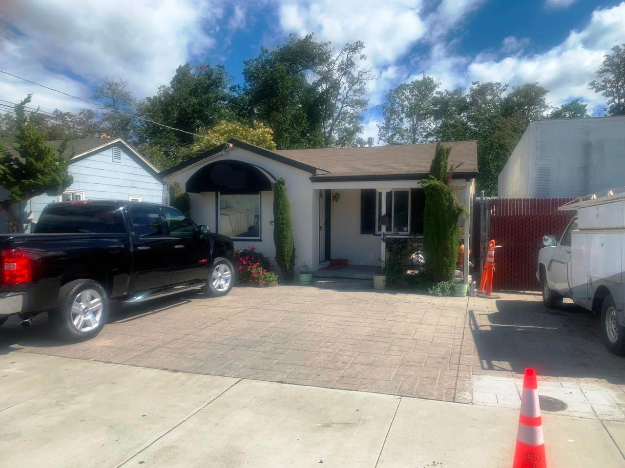 1130 Pedro St - Photo 1