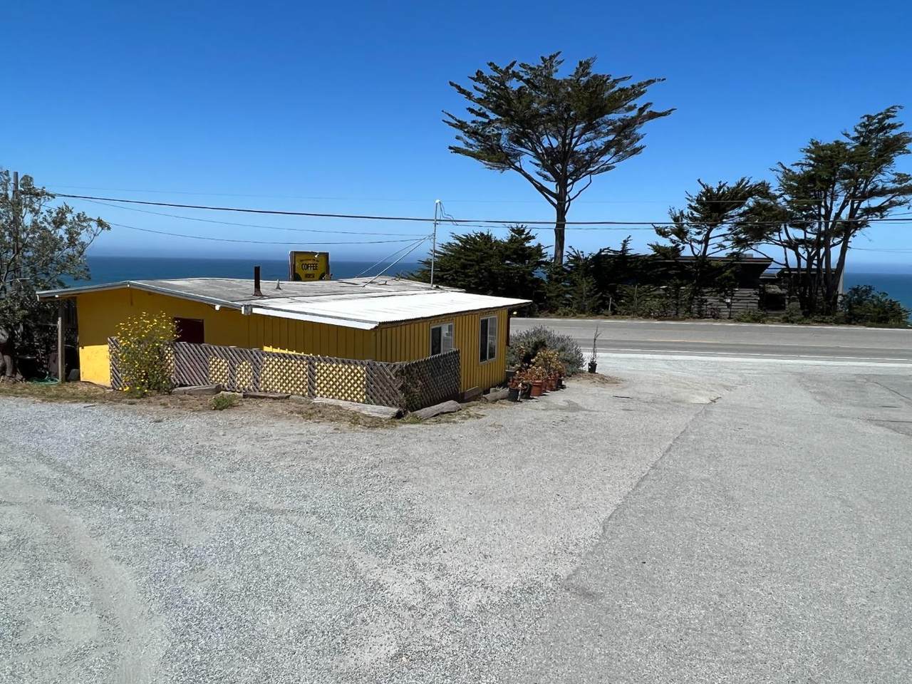 8455 Cabrillo Hwy - Photo 1