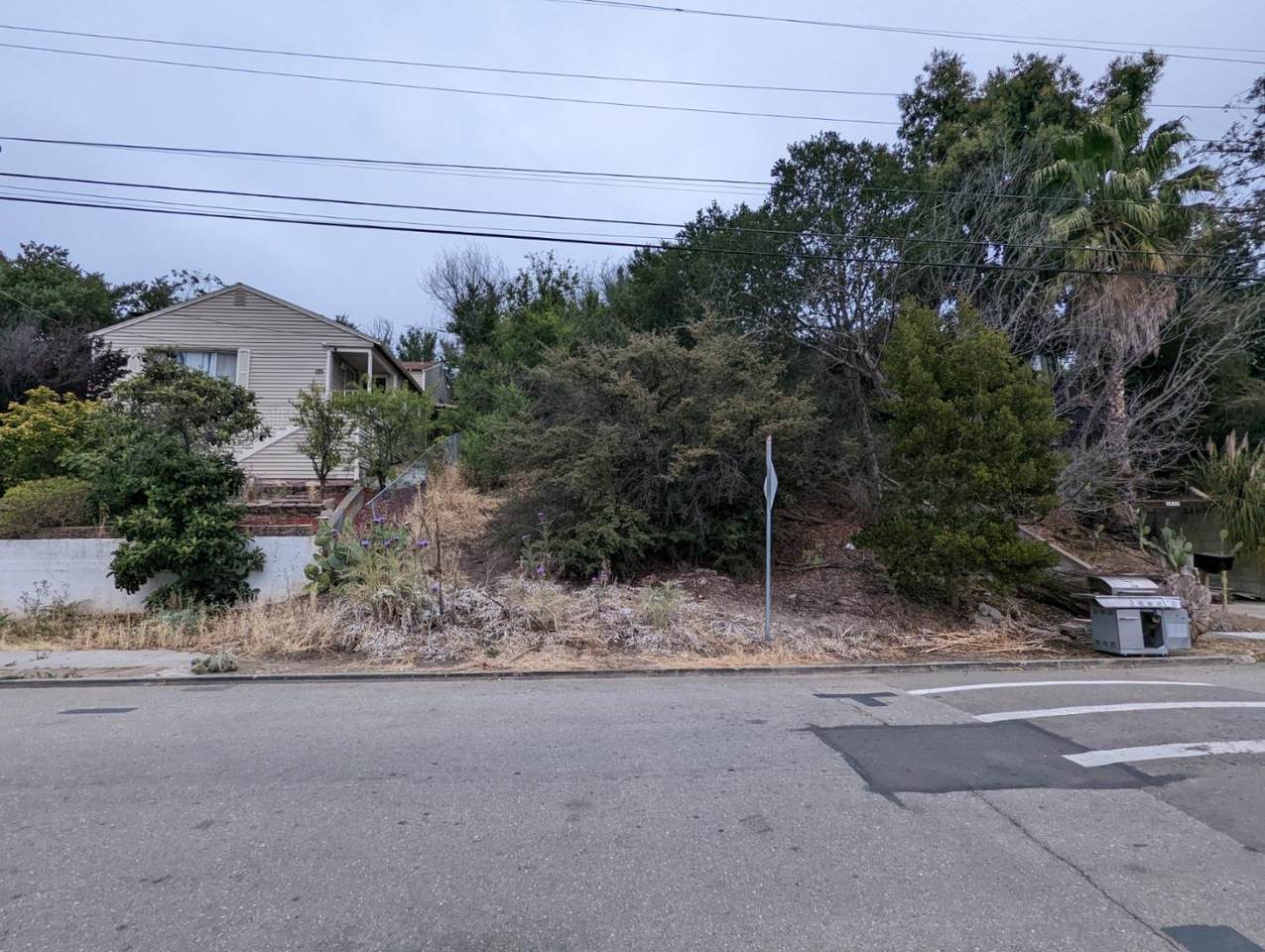 6922* Outlook Ave - Photo 1