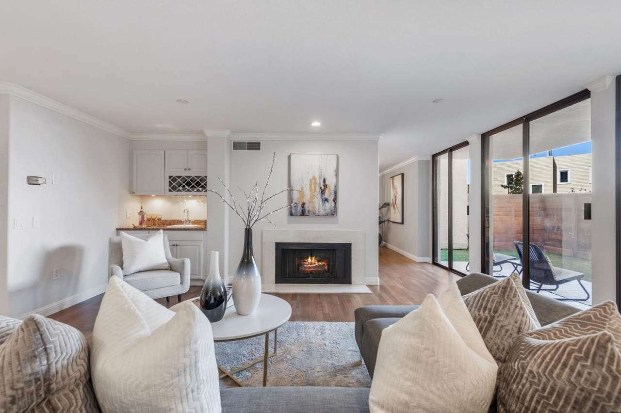 110 Park Rd 102 - Photo 1