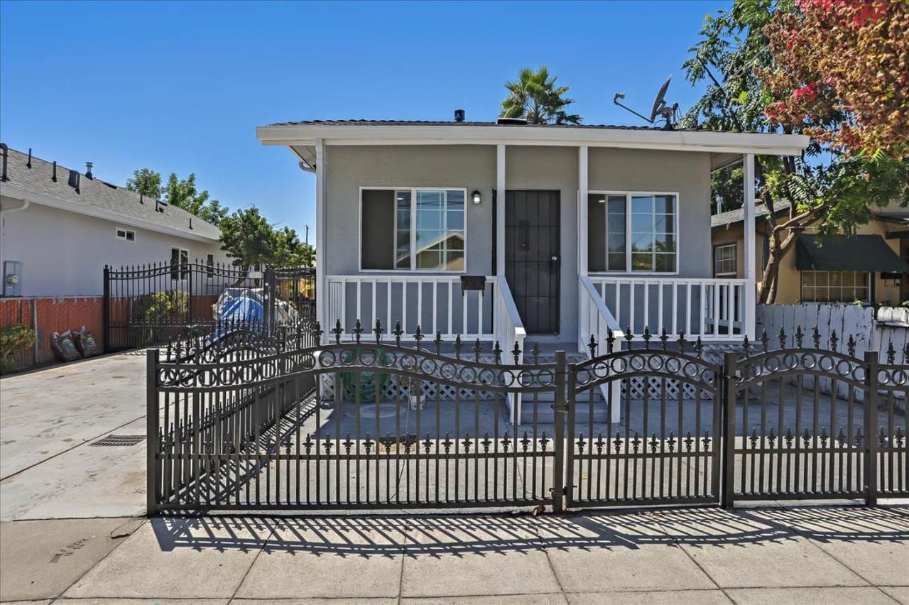165 25th St - Photo 1
