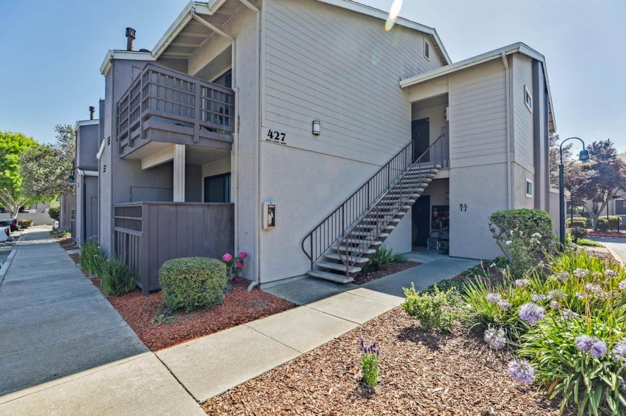 427 Laurel Dr J - Photo 1