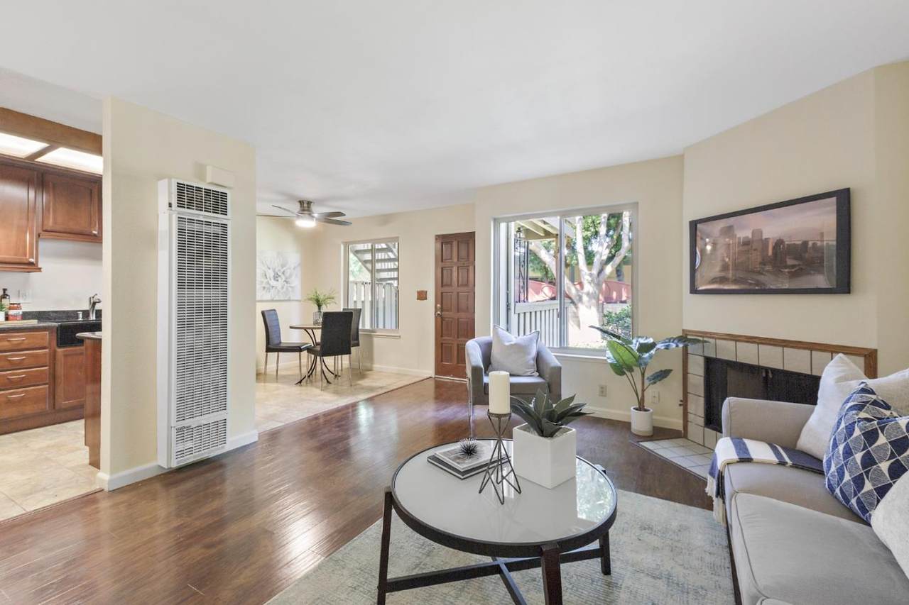 419 Coyote Creek Cir - Photo 1