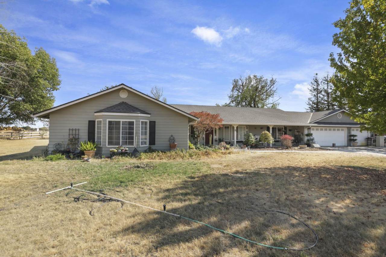 11800 Mayers Rd - Photo 1