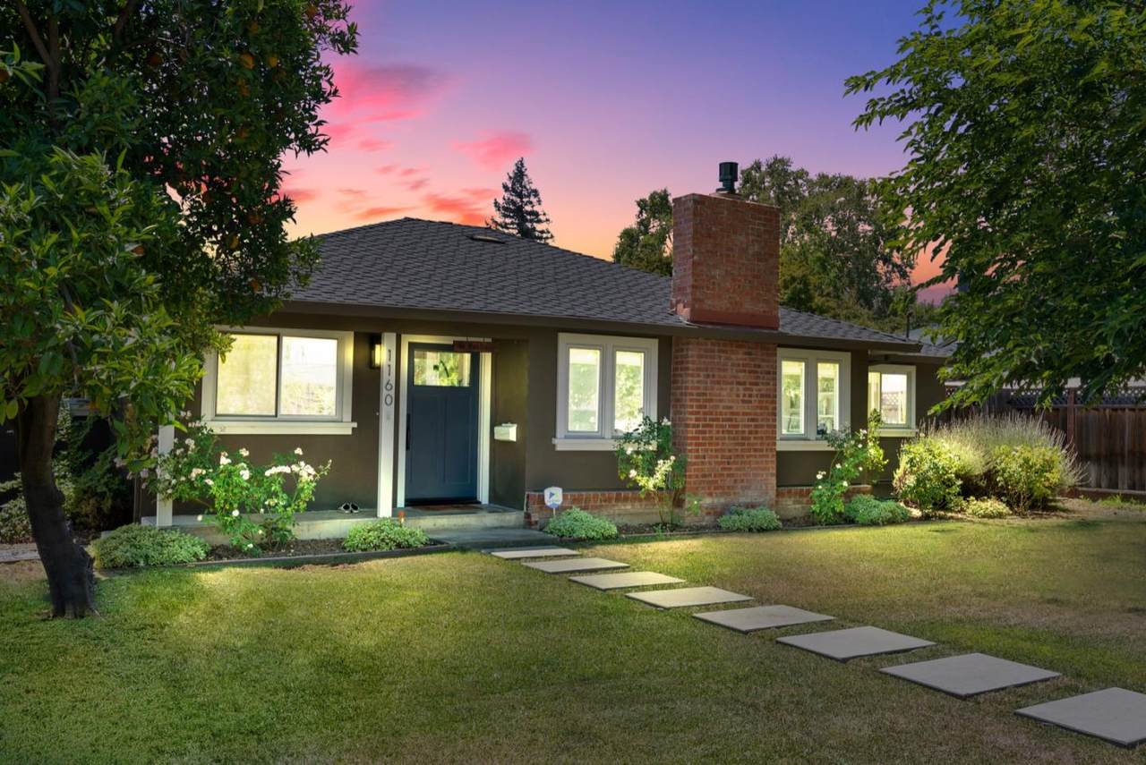 1160 Mcbain Ave - Photo 1