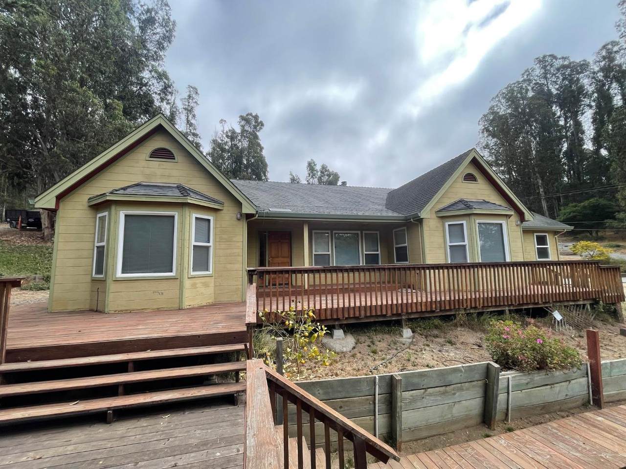 7463 Paradise Rd - Photo 1