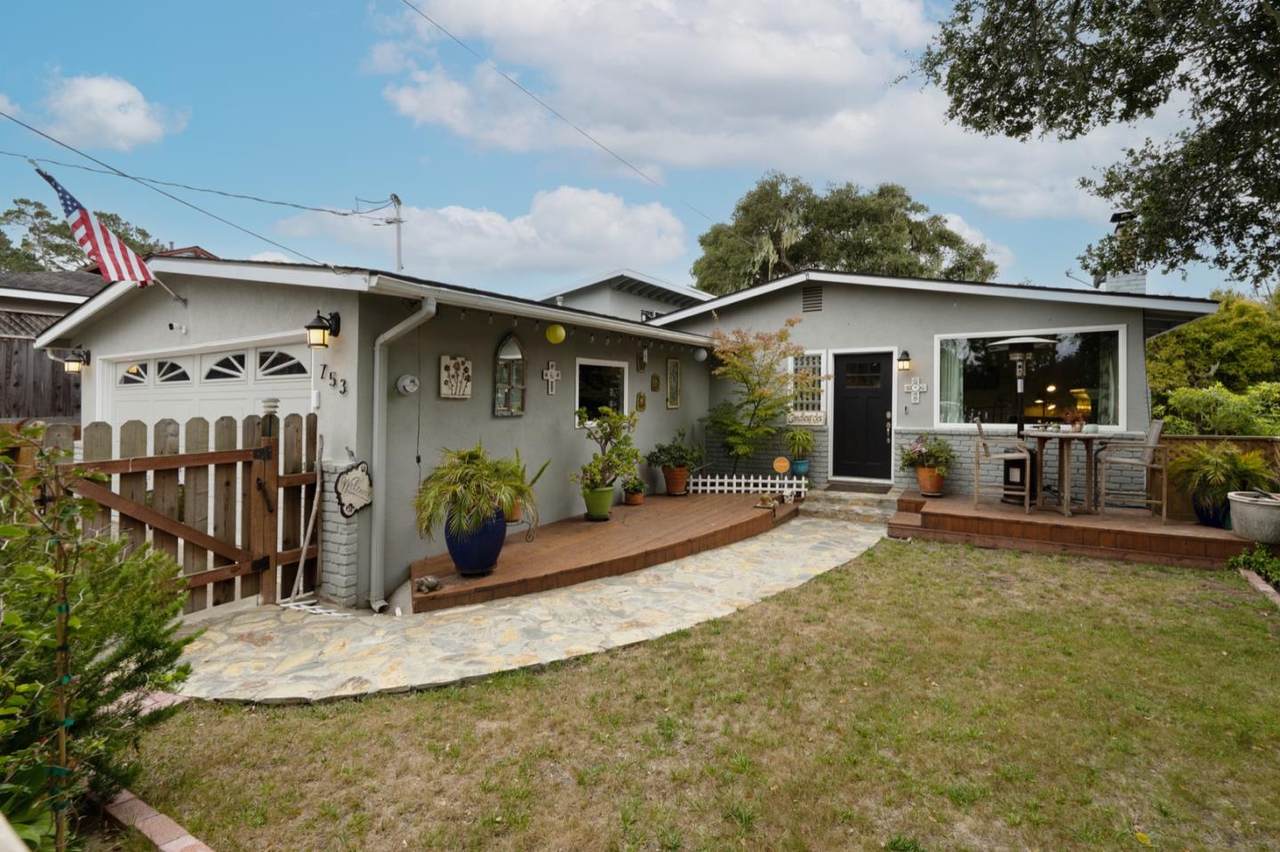 753 Parcel St - Photo 1