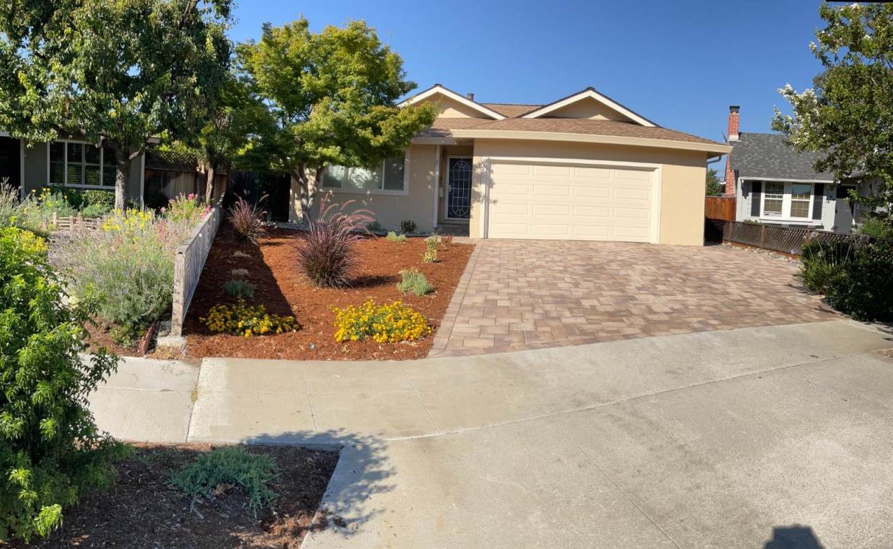 211 Beegum Way - Photo 1