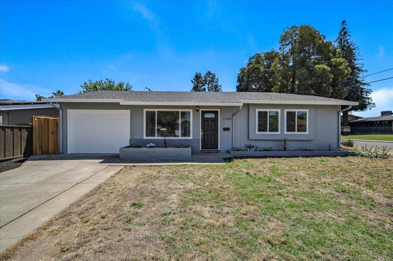 1748 Fallbrook Ave - Photo 1