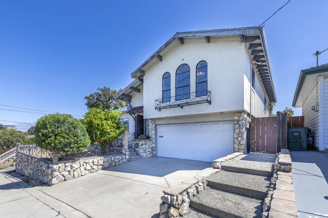 548 Cherry Ave - Photo 1