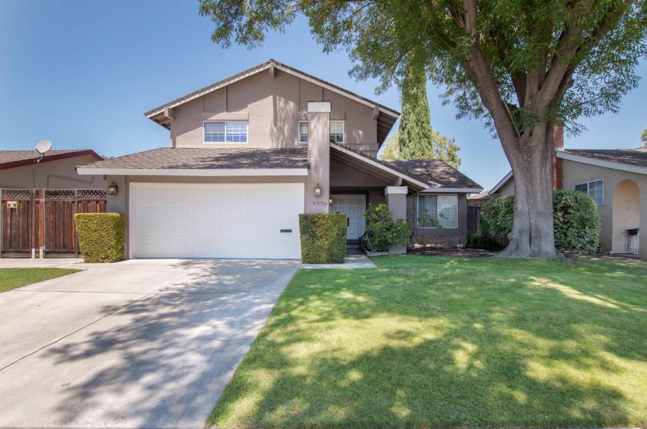 409 Fieldcrest Dr - Photo 1