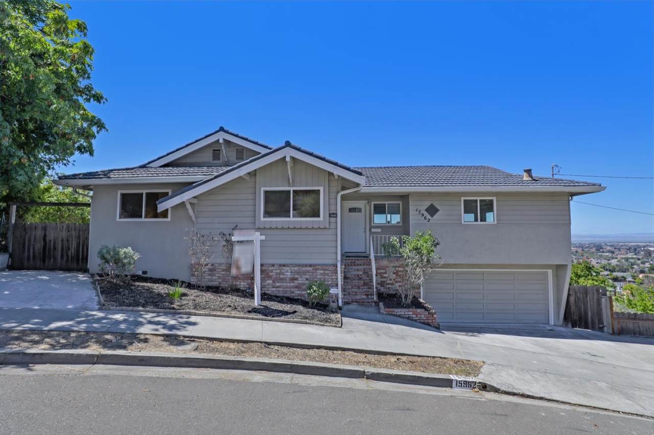 15962 Gramercy Dr - Photo 1