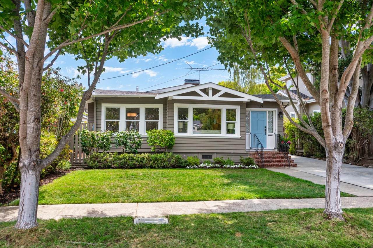 1129 Juanita Ave - Photo 1
