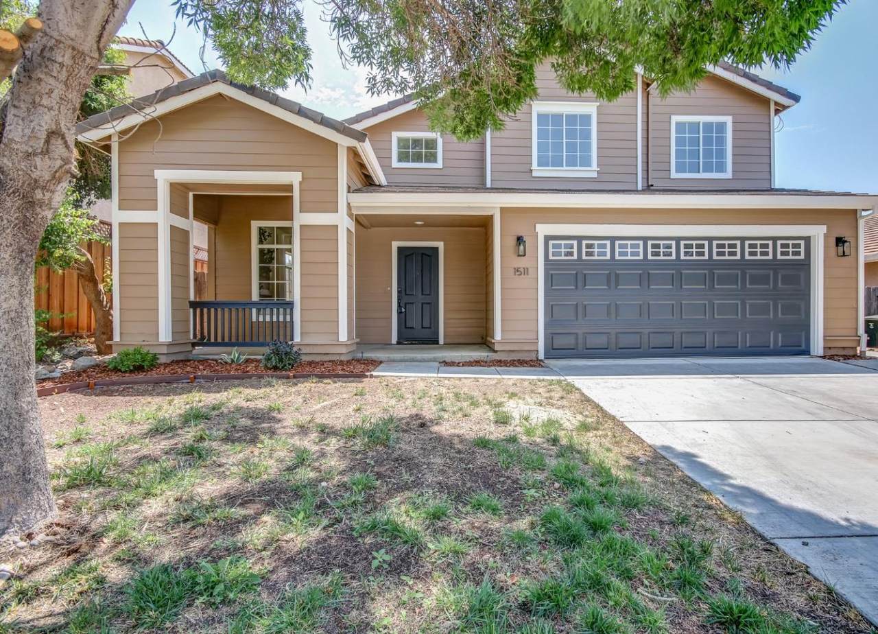 1511 Panorama Dr - Photo 1
