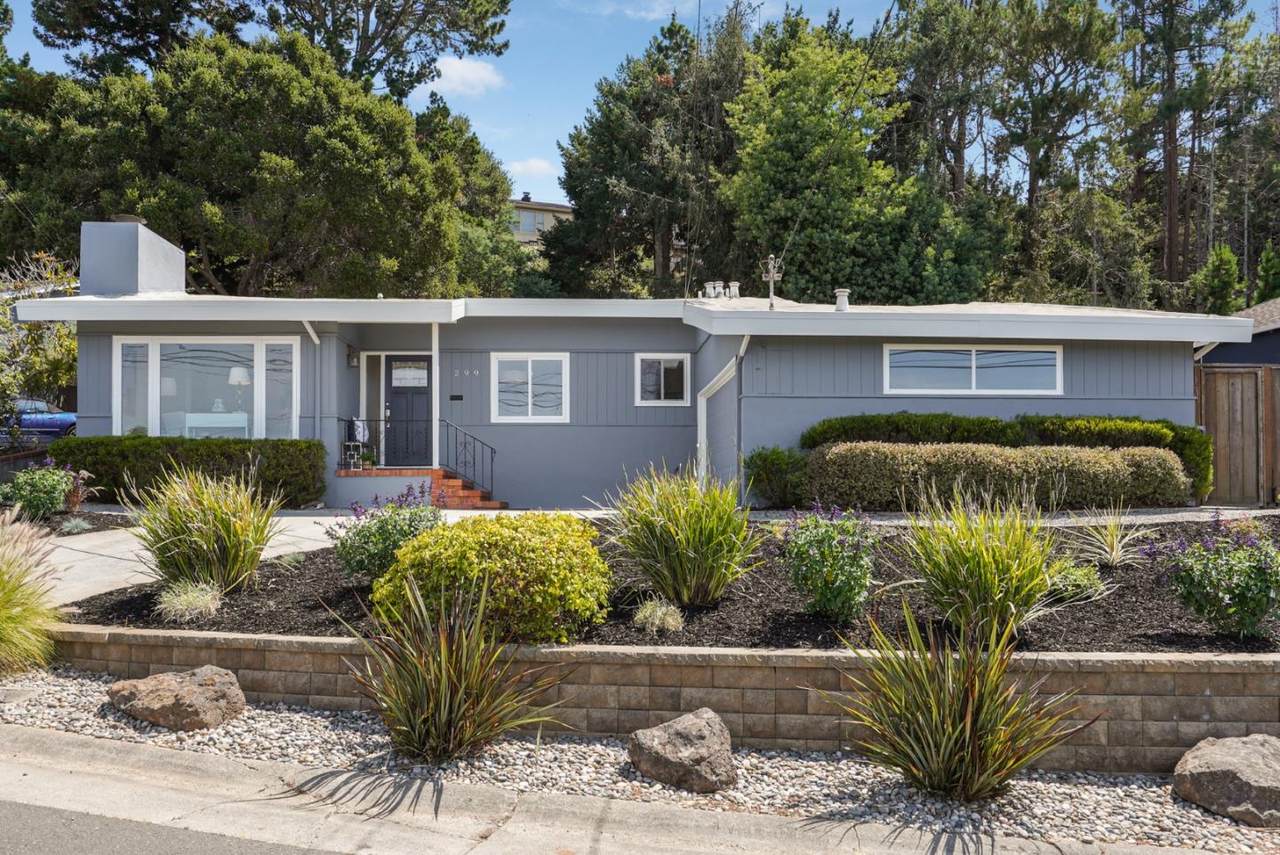 299 41st Ave - Photo 1