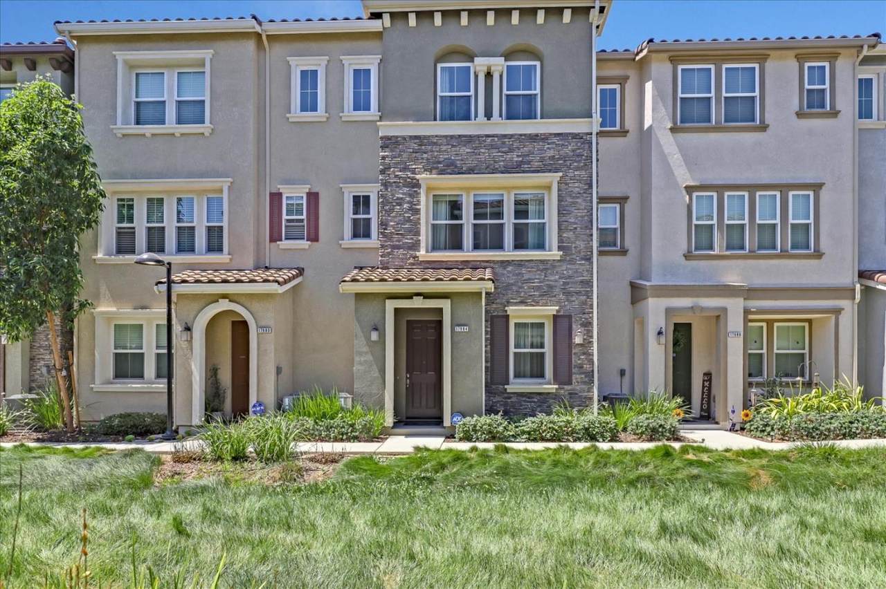 17984 Navarra Ln - Photo 1