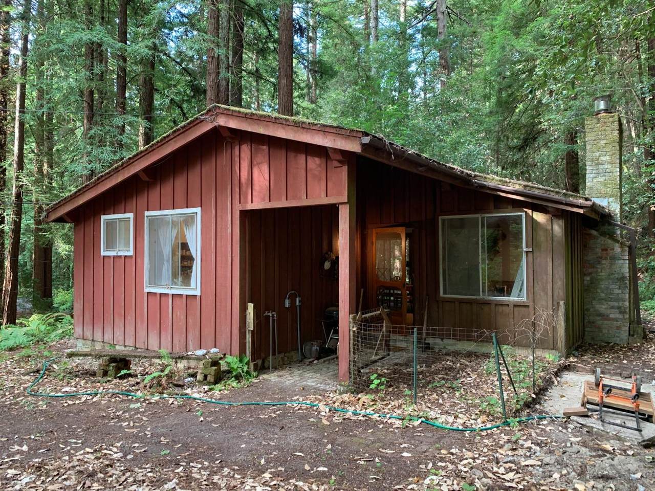 653 Madrone Ave - Photo 1