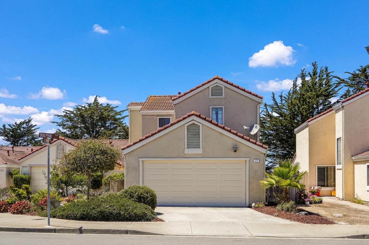 177 Dolphin Cir - Photo 1