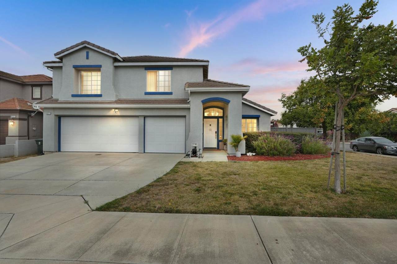 882 Chamise Dr - Photo 1