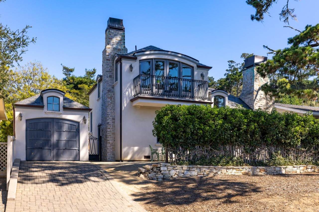 2 1st Ave - Photo 1