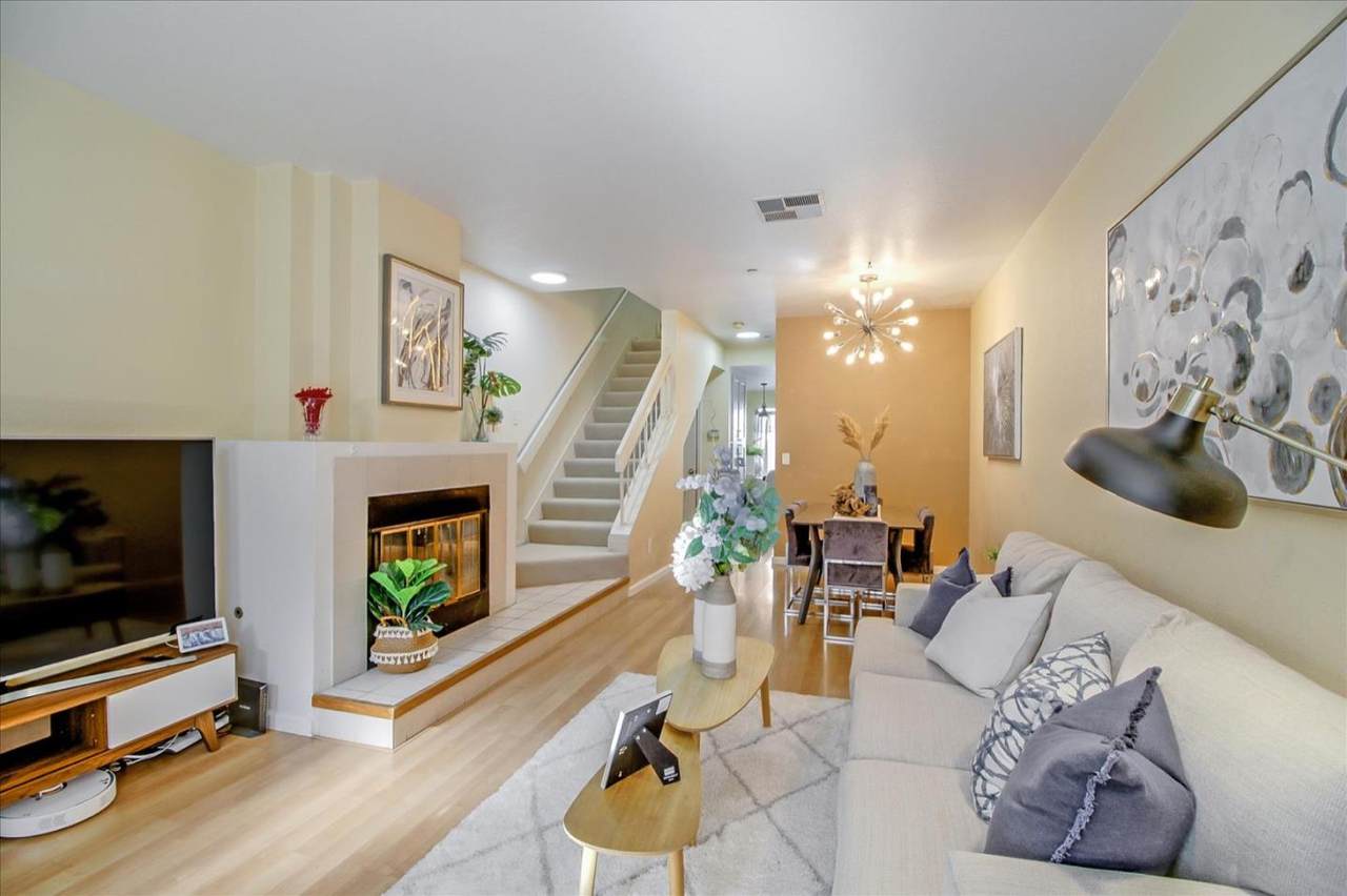 975 Belmont Ter 2 - Photo 1