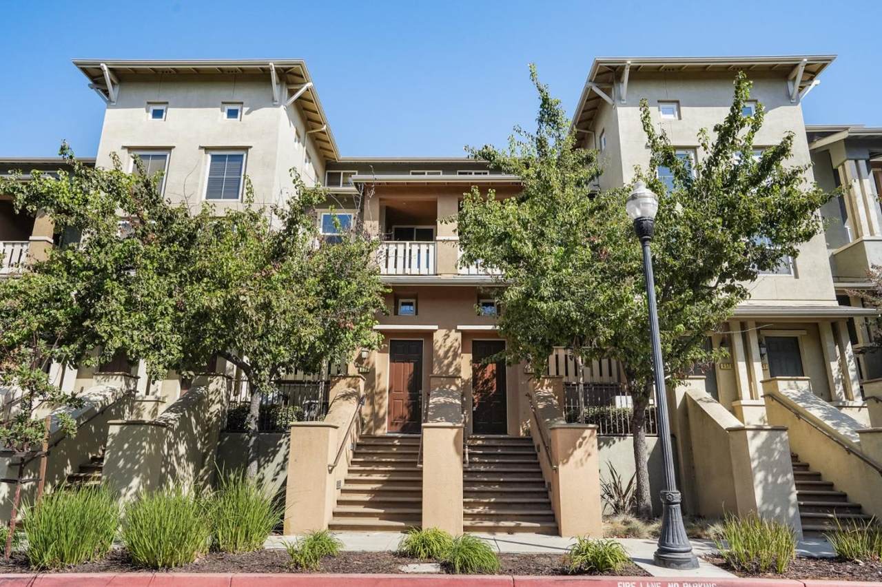 629 Boardwalk - Photo 1