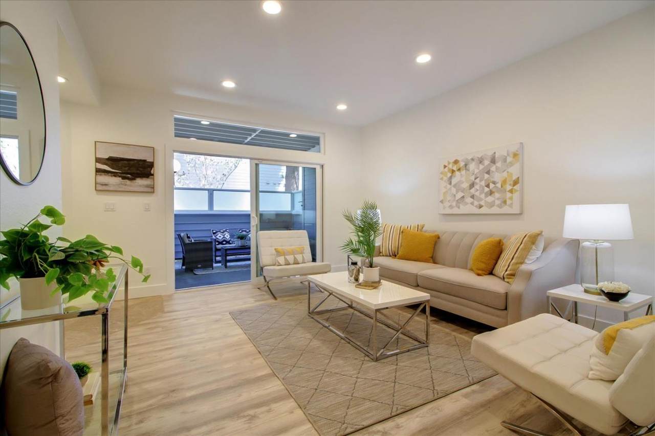 237 Shadow Dance Dr - Photo 1