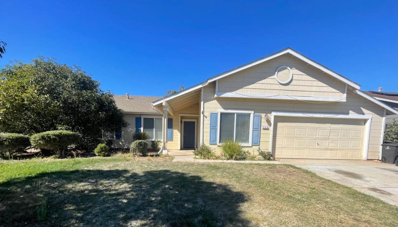323 Entrada Dr - Photo 1