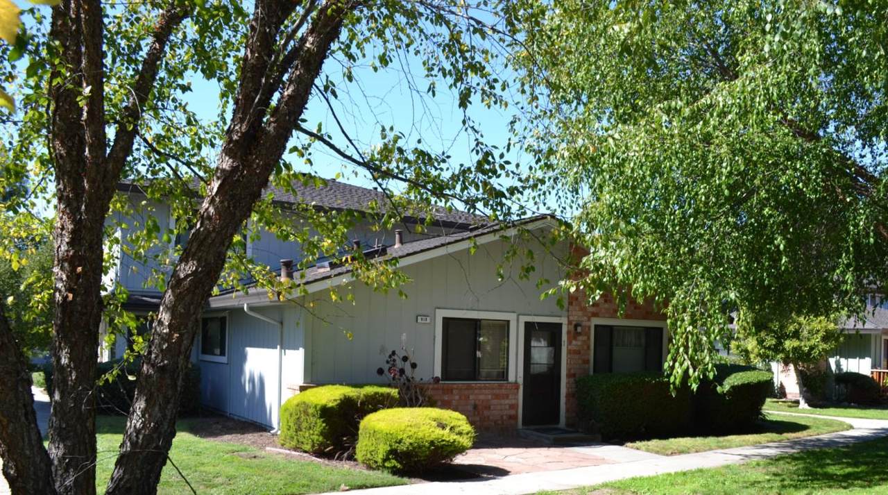 918 Ponselle Ln 1 - Photo 1