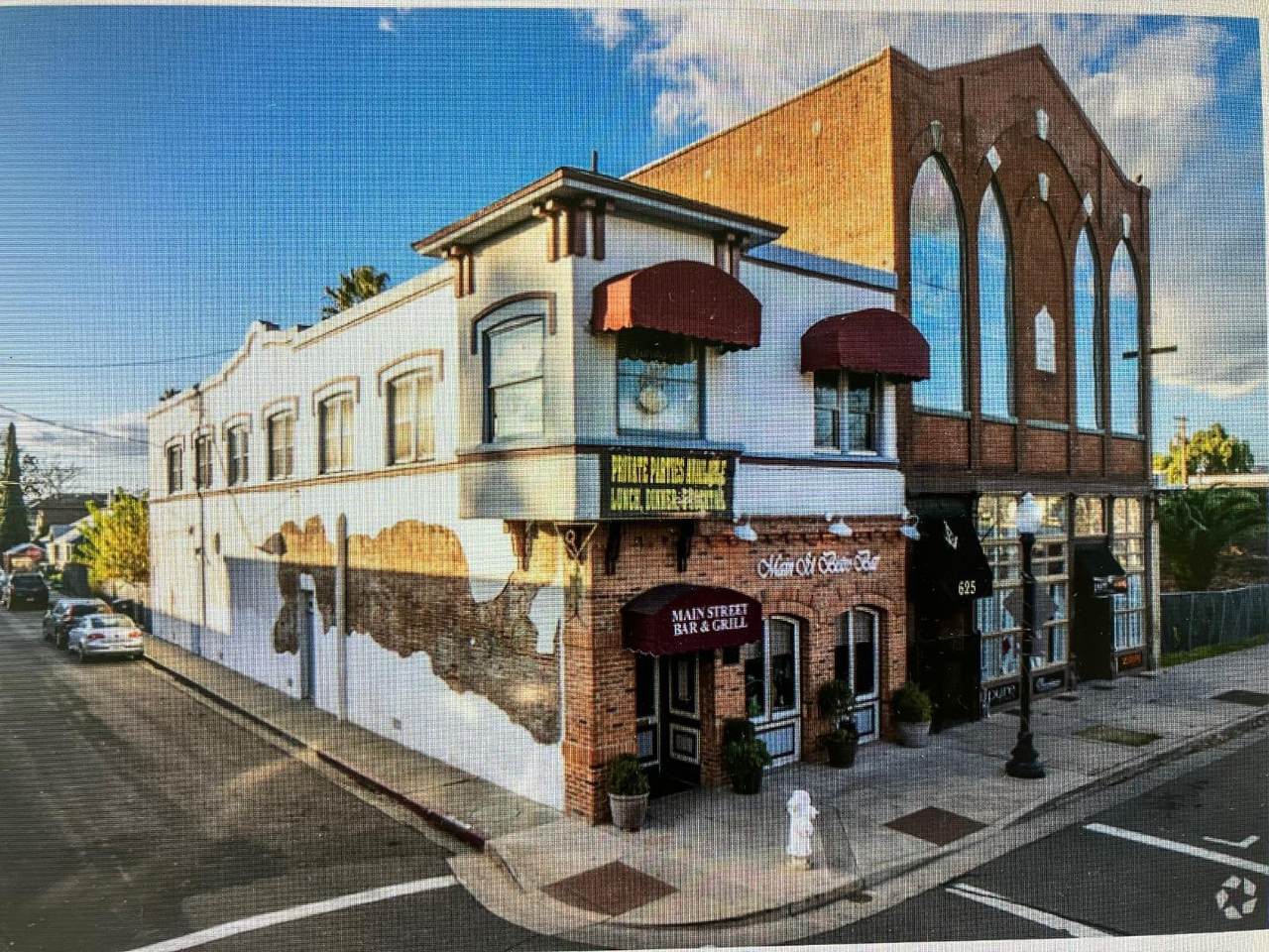 627 Main St - Photo 1