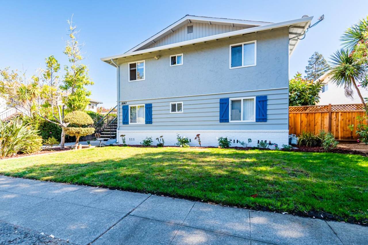 990 Helen Ave - Photo 1