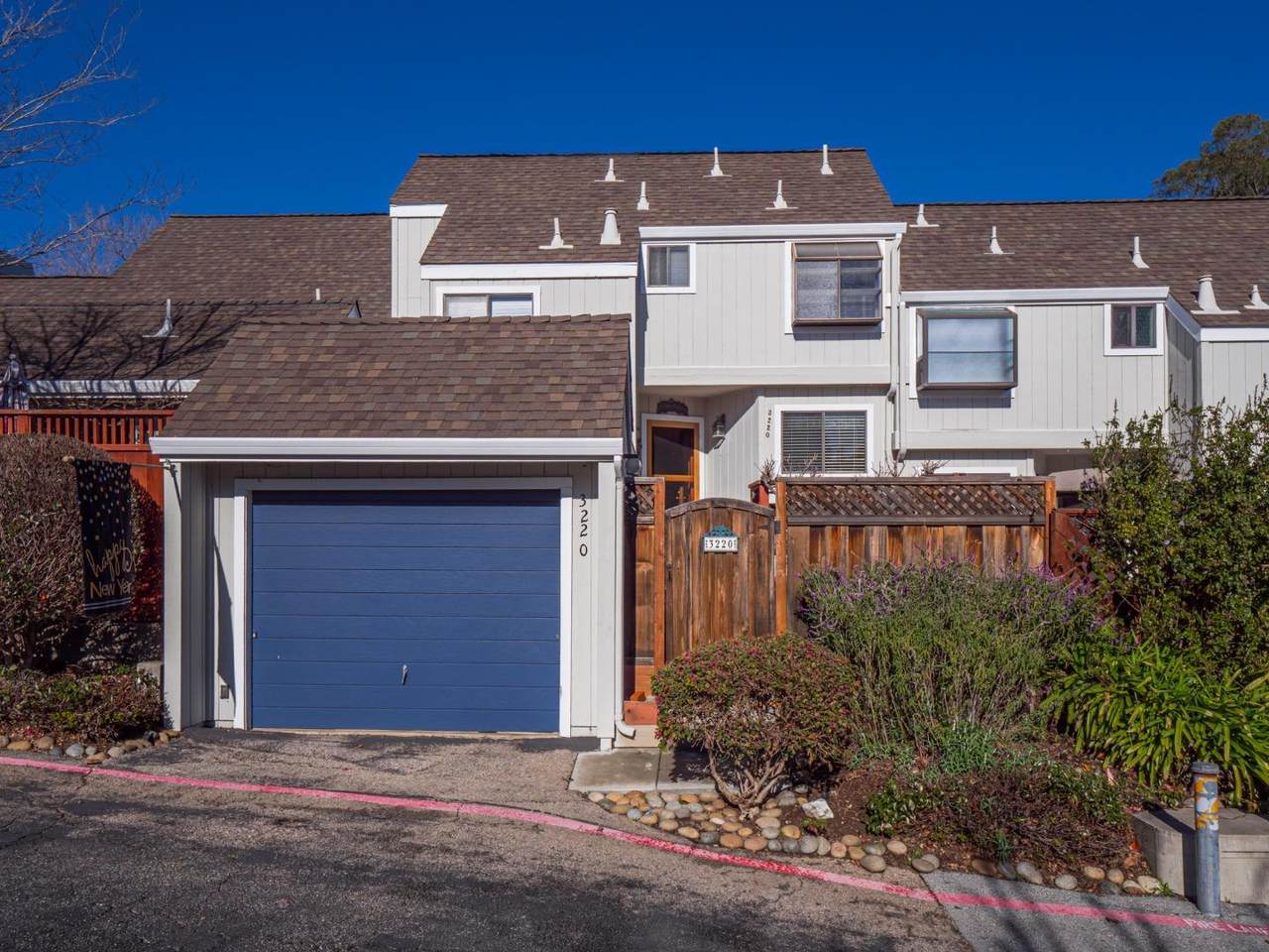 3220 Stockbridge Ln - Photo 1