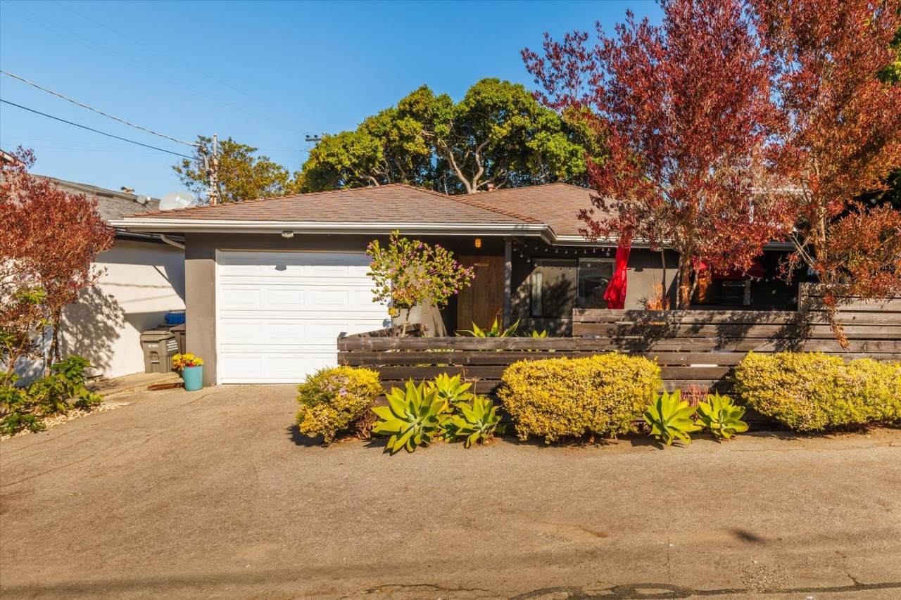 341 Oahu St - Photo 1