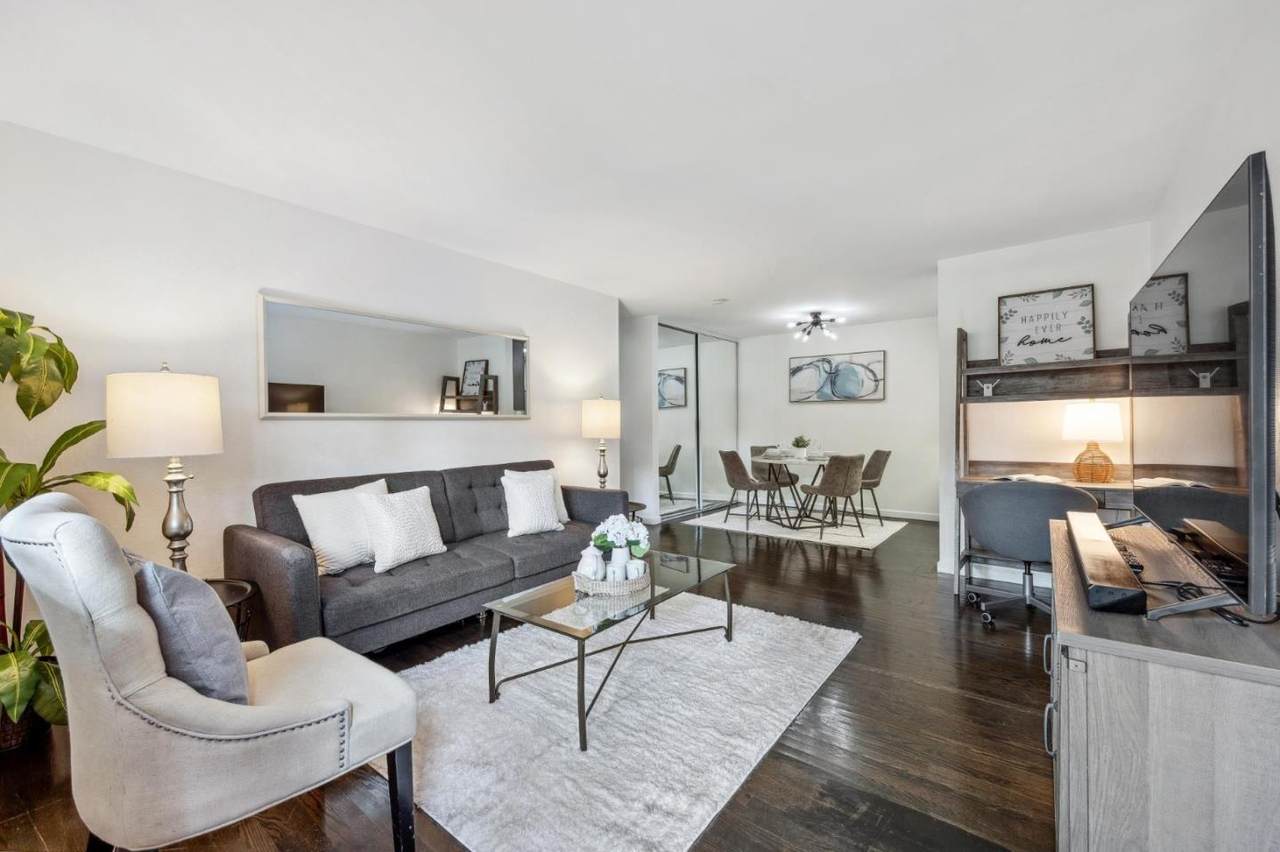 408 Boardwalk Ave 7 - Photo 1