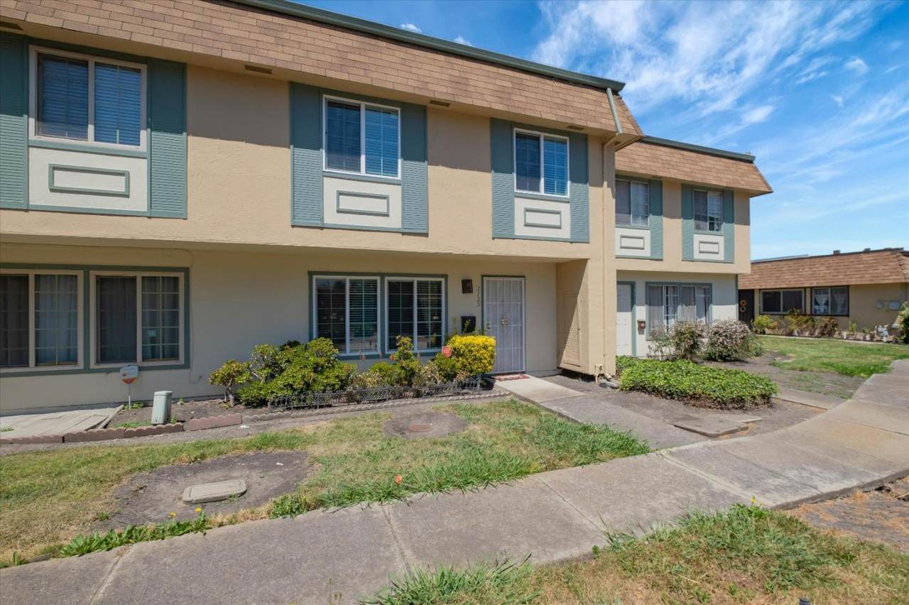 2729 Arf Ave - Photo 1