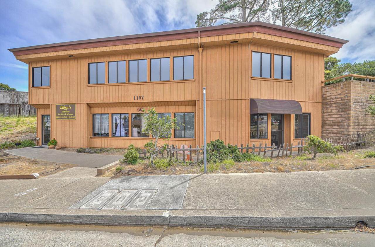 1107 Forest Ave - Photo 1
