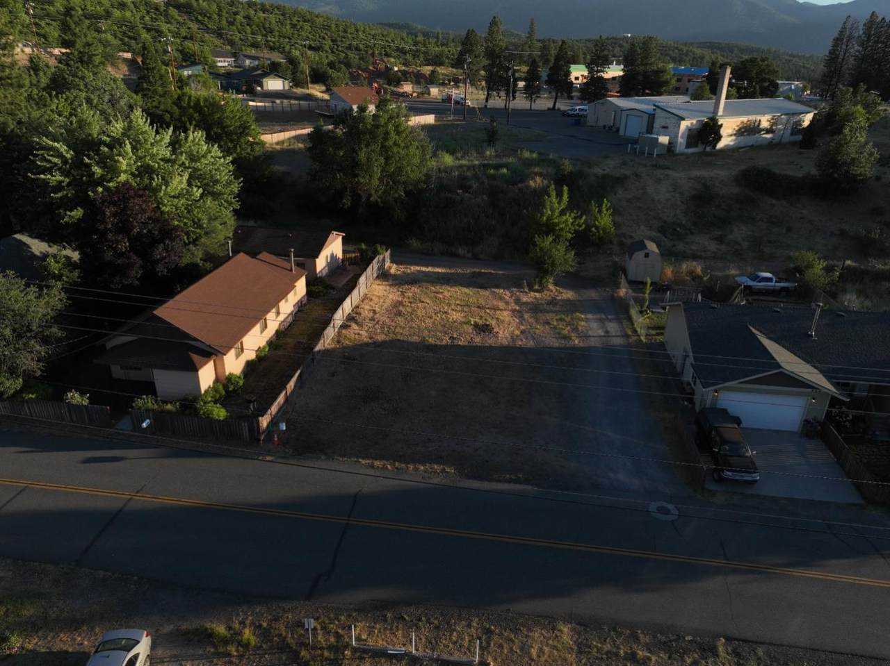 563 Shasta Ave - Photo 1