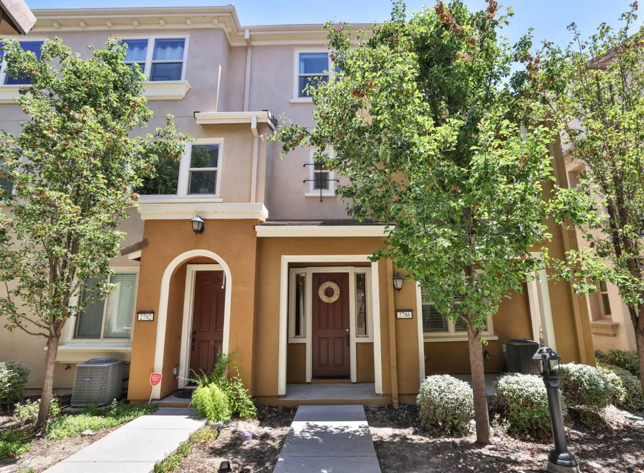 2786 Ferrara Cir - Photo 1