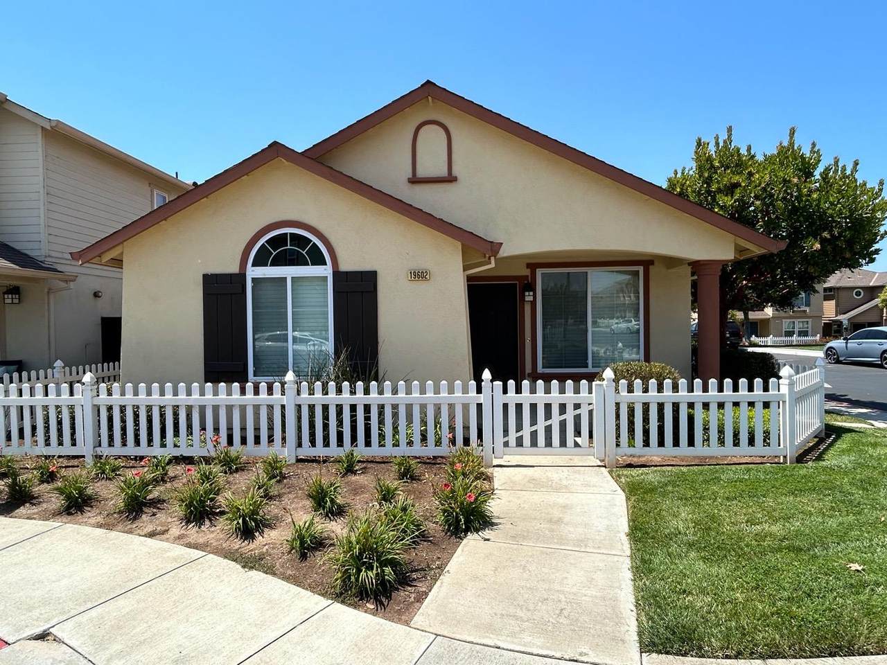19602 Rogge Village Dr - Photo 1