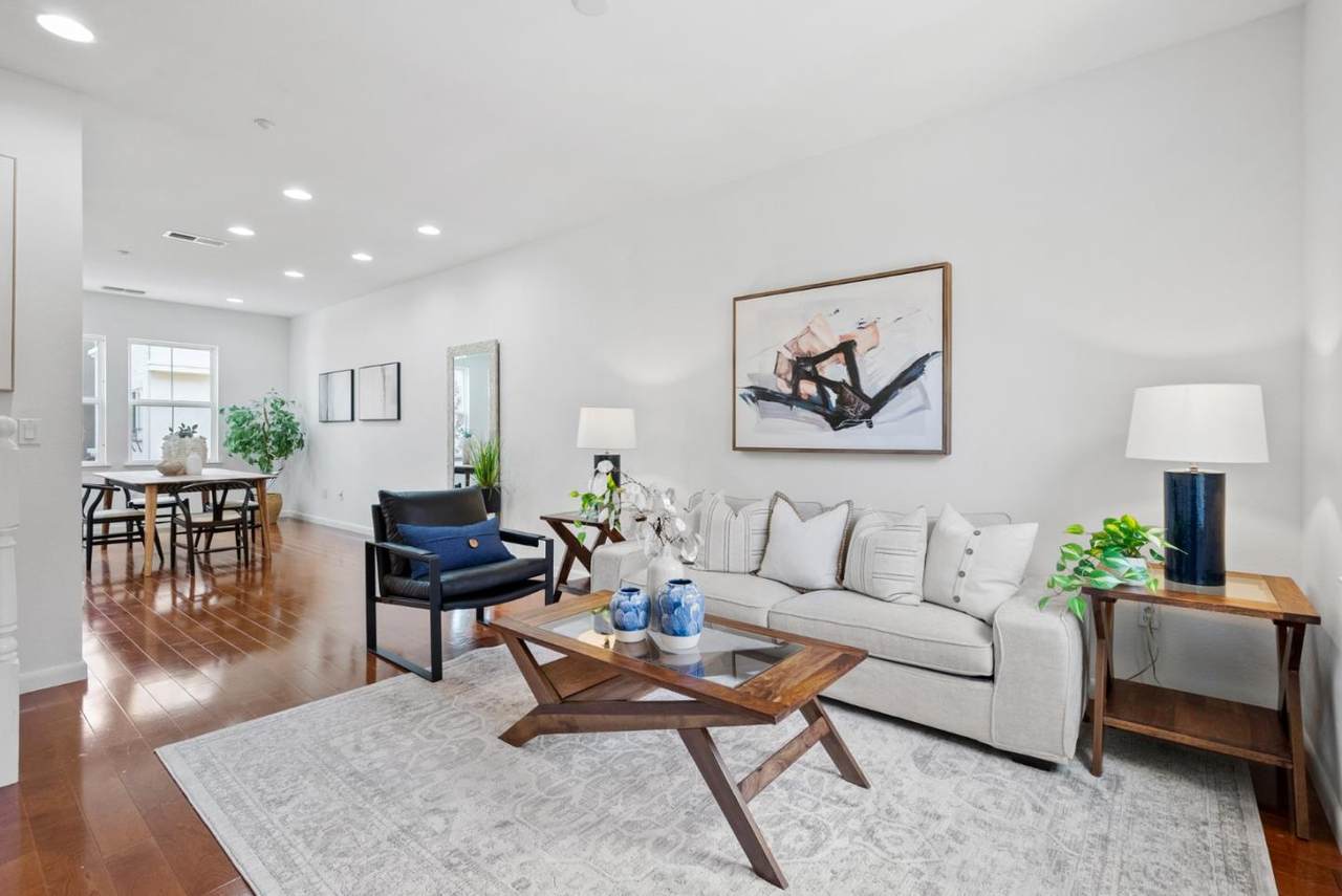 556 Saco Ter - Photo 1