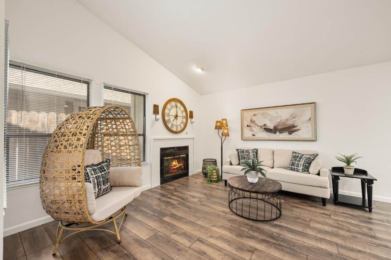 5644 Mapleridge Ct - Photo 1