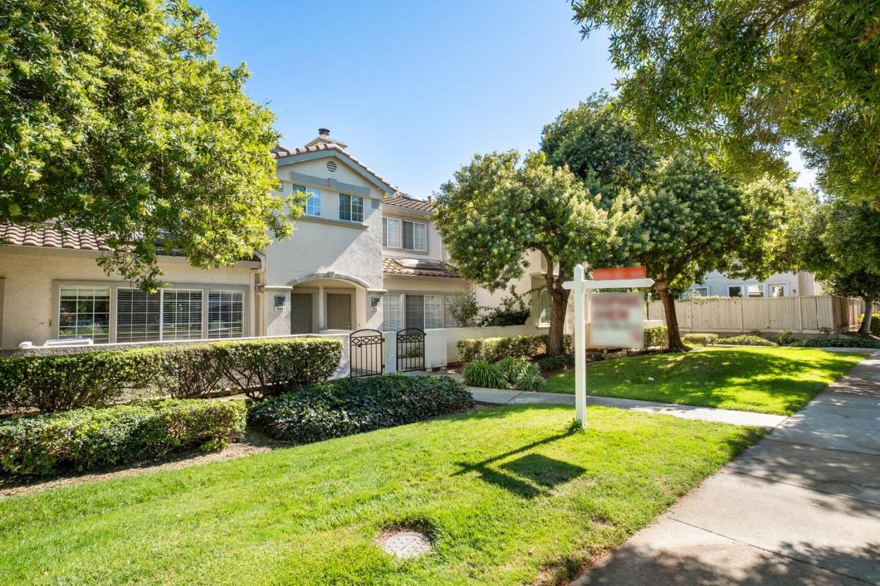 1869 Sheri Ann Cir - Photo 1