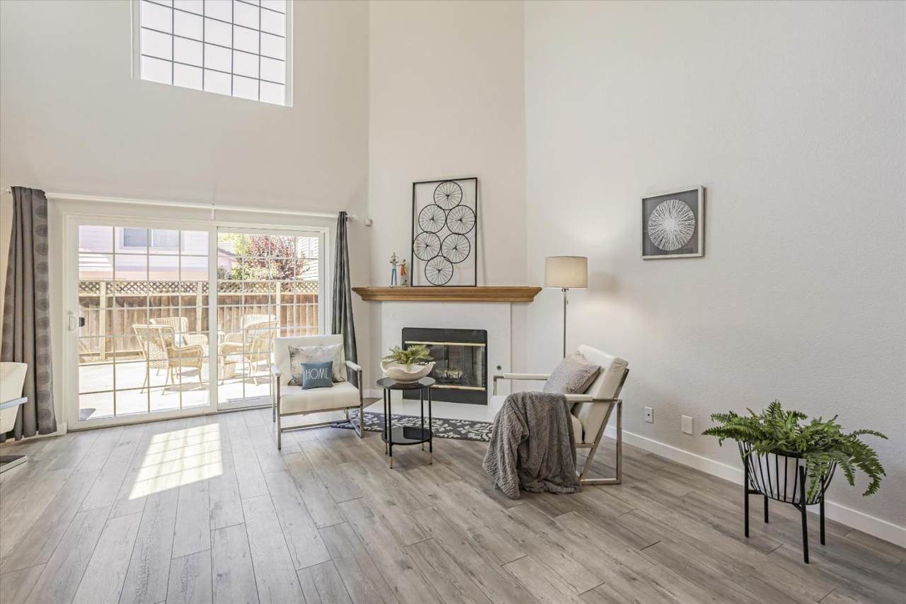 1555 Chihong Dr - Photo 1