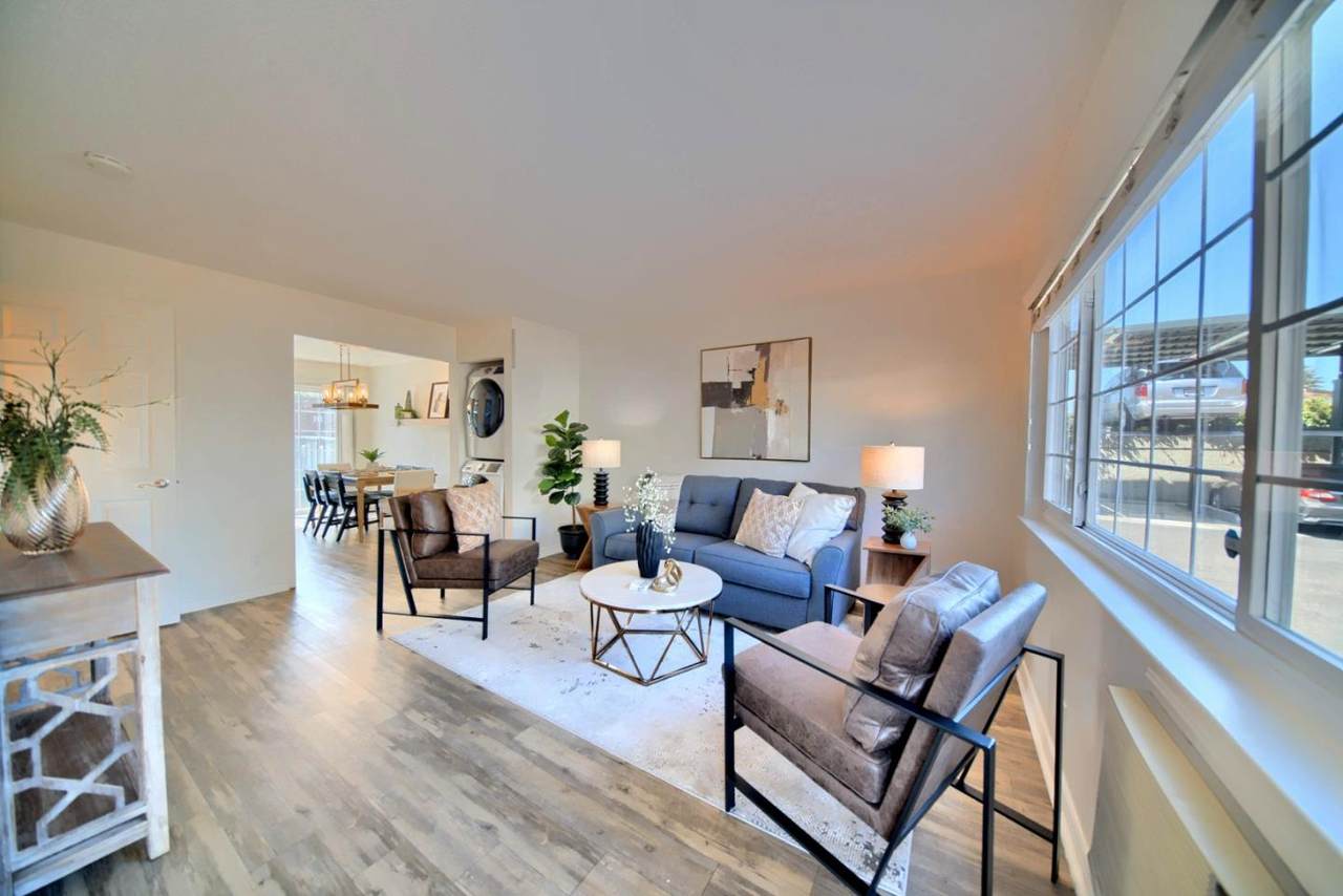 690 Fargo Ave 1 - Photo 1
