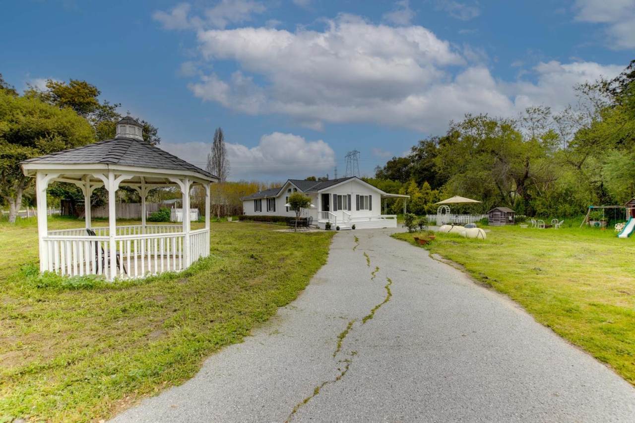 9345 Prunedale South Rd - Photo 1