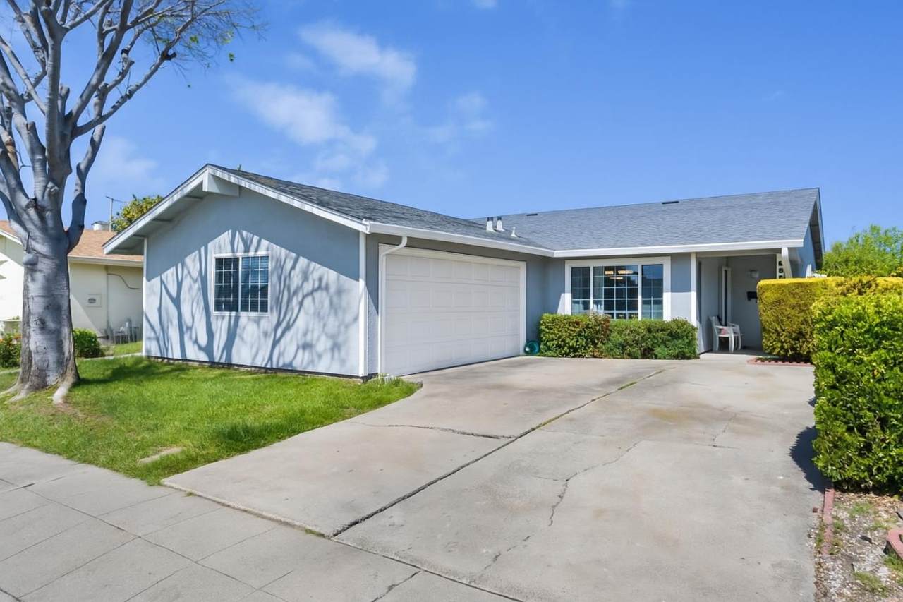 685 Parvin Dr - Photo 1