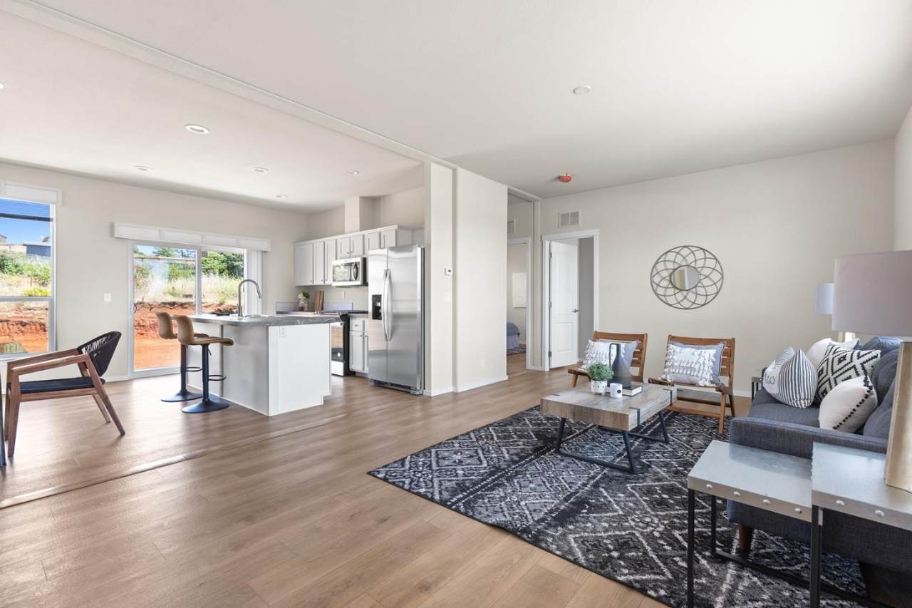 6070 Maxwell Dr - Photo 1