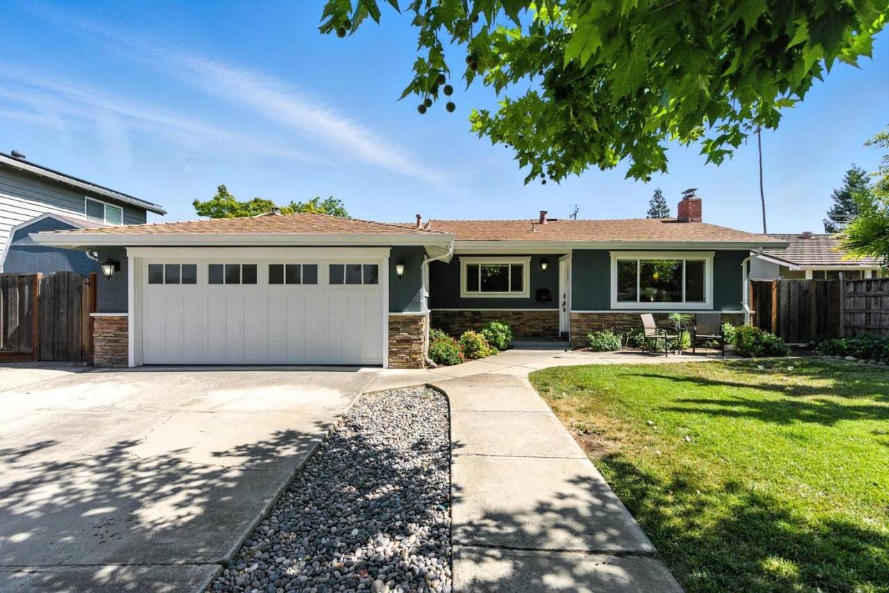 1274 Rodney Dr - Photo 1