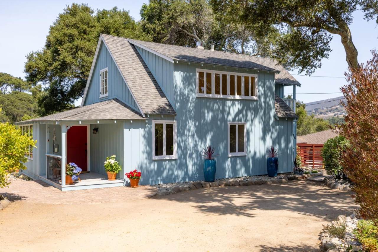 18 Upper Cir - Photo 1