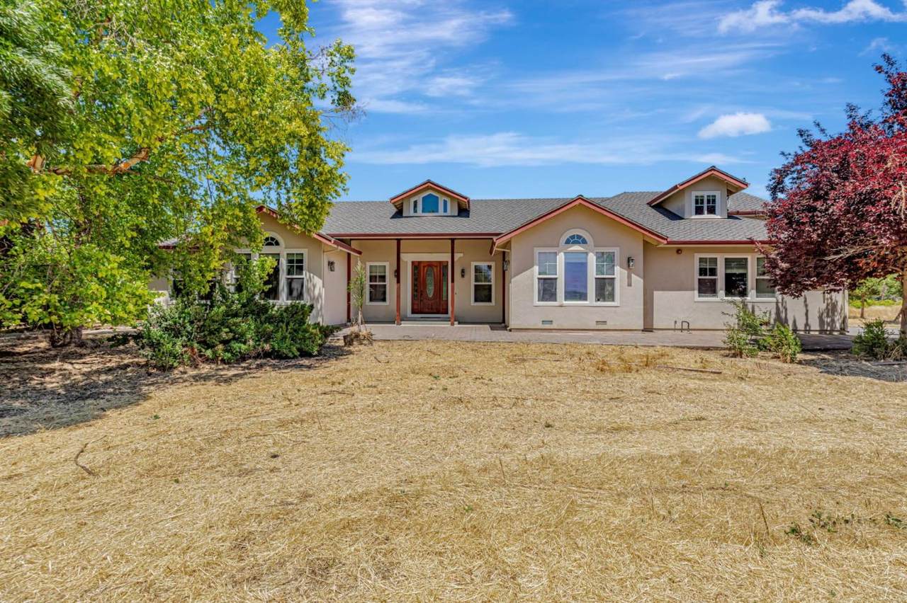 3025 Godfrey Ave - Photo 1